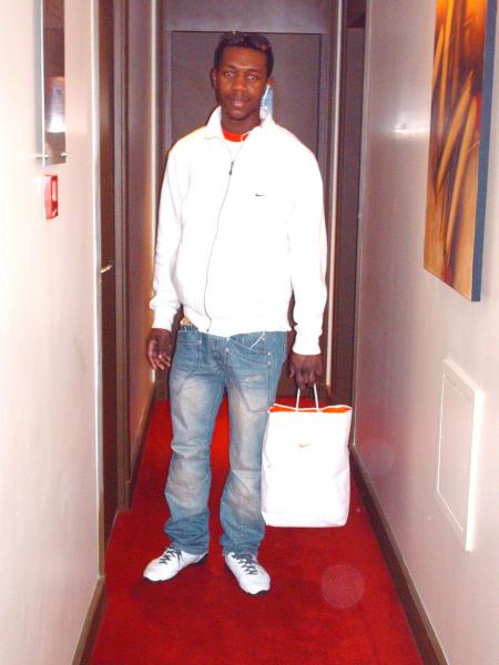 sa c est lui meme vous ne voiyer pas 